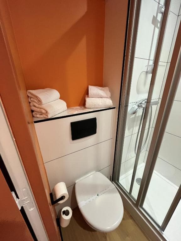 Photo 3 de Unisotel Bron